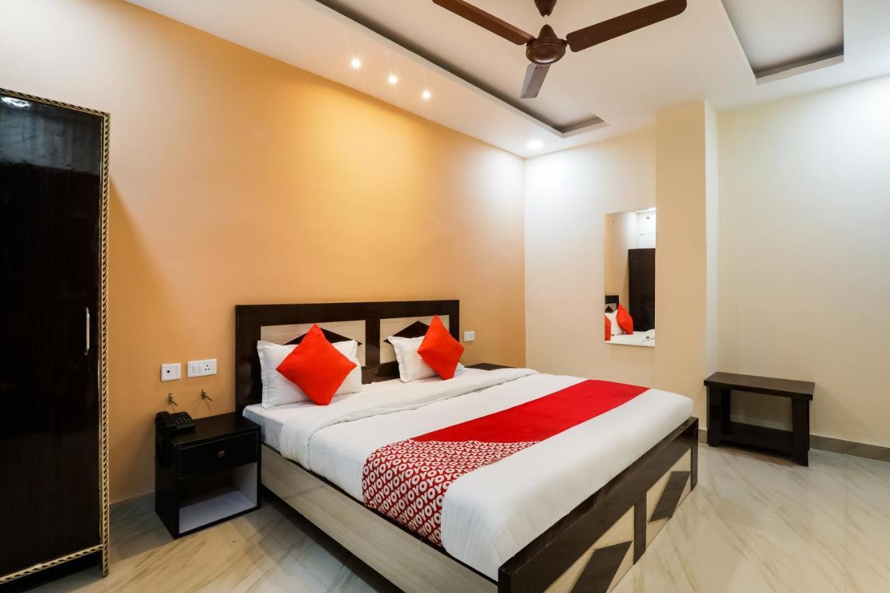Hotel OYO Flagship 75575 Krishna Regency Bijnaur Exterior foto